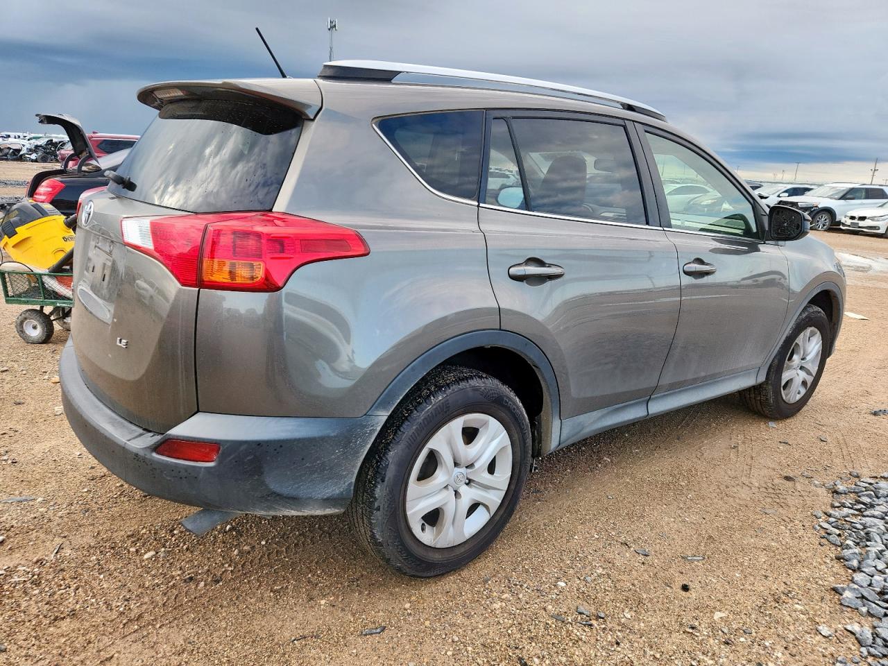 2013 TOYOTA RAV 4 — VIN JTMZFREV3DD025794 — photo 3
